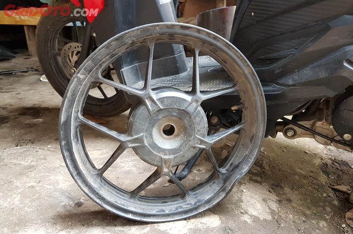 Velg Motor: Kokoh Di Mata, Tapi Rentan Di Jalan!