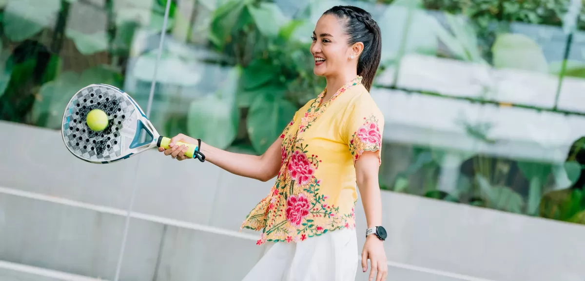Gaya Baru: Aktif Berolahraga Lewat Padel Berkebaya