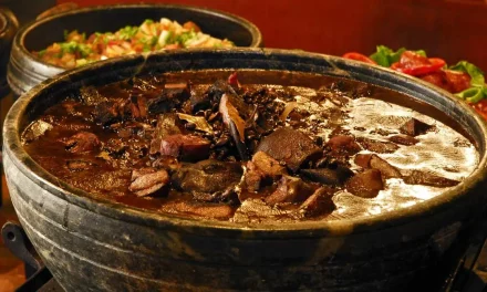 Makanan Khas Brazil Yang Begitu Terkenal Feijoada, Yuk Simak