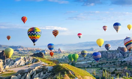 Cappadocia Juara Satu Dalam Pemandangan Dari Atas Langit