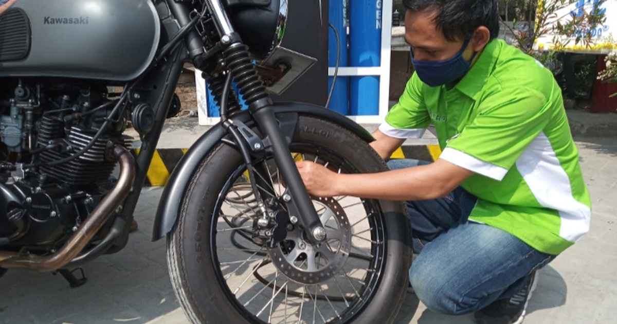 Merawat Sepeda Motor Terutama Pada Bagian Ban, Yuk Simak!