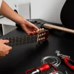 Perlengkapan Dalam Produksi Musik Menggunakan Gitar Akustik