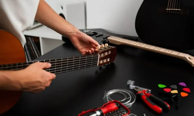 Perlengkapan Dalam Produksi Musik Menggunakan Gitar Akustik
