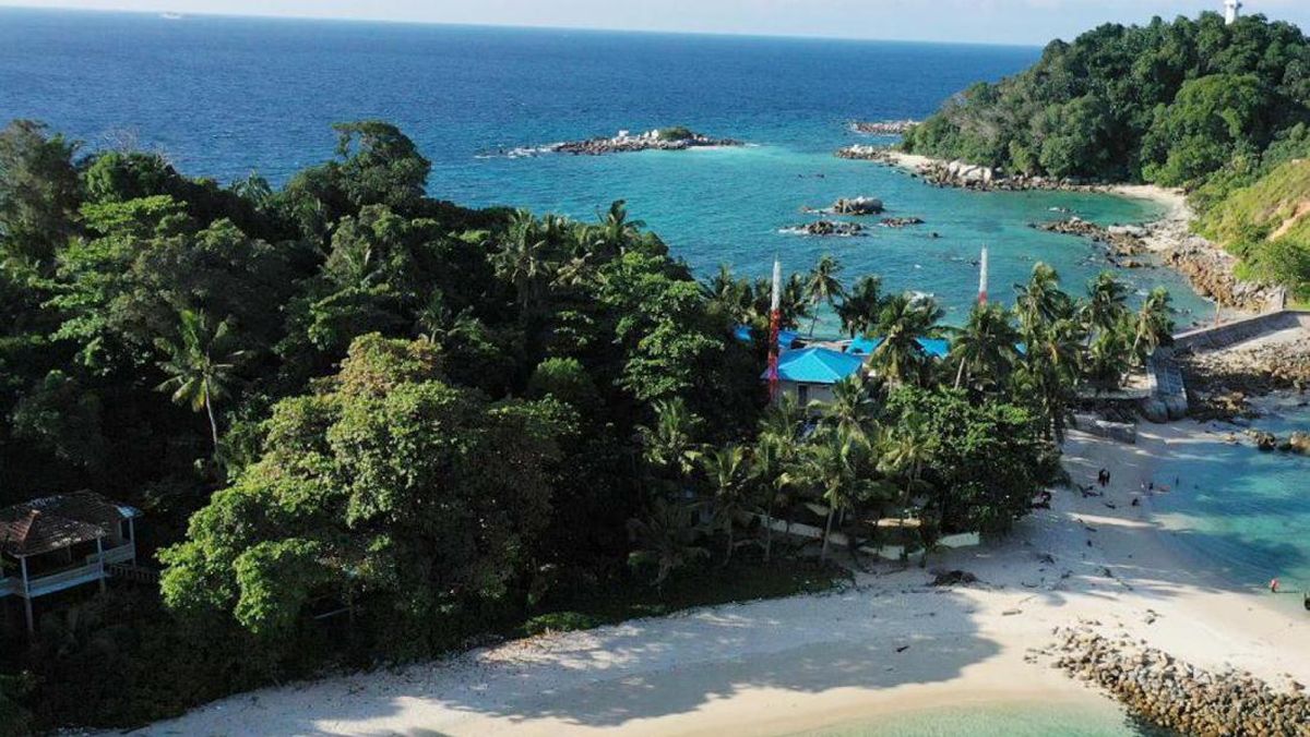 Wisata Pulau Pandan