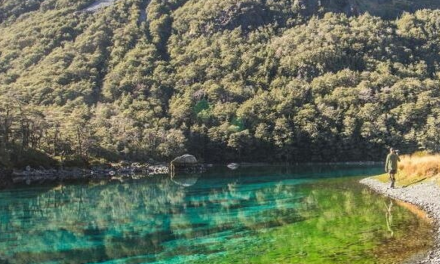 Keajaiban Tersembunyi Selandia Baru: Kisah Suci Blue Lake