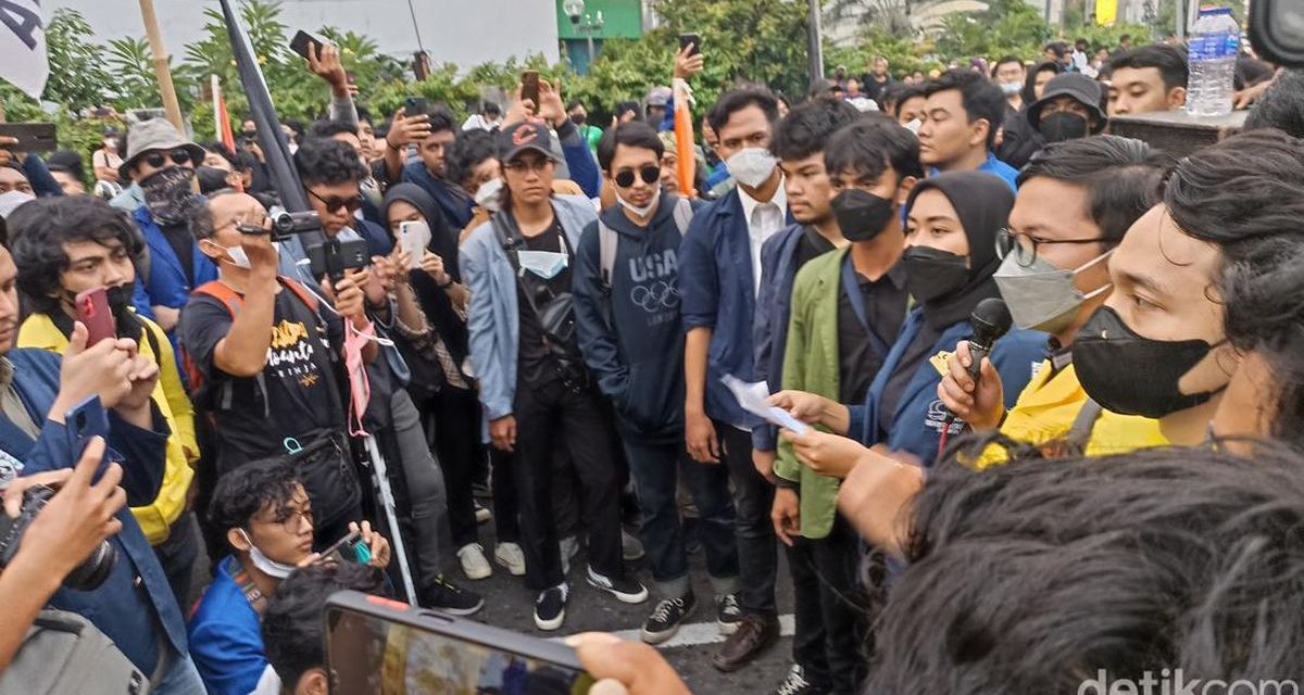 Demo Mahasiswa Pembangunan Tol, Isu Nasional Ramai Dibahas