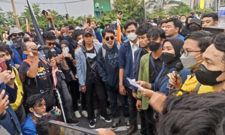 Demo Mahasiswa Pembangunan Tol, Isu Nasional Ramai Dibahas