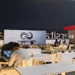 Roof Top Pada Coffee Shop Selalu Menjadi Daya Tarik Anak Muda